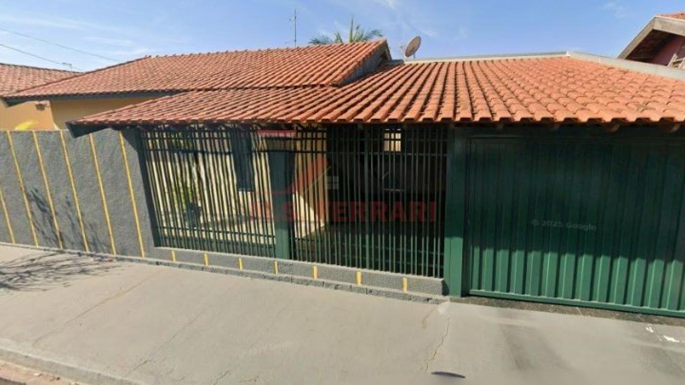 CASA NA Vila Ribeiro em Assis