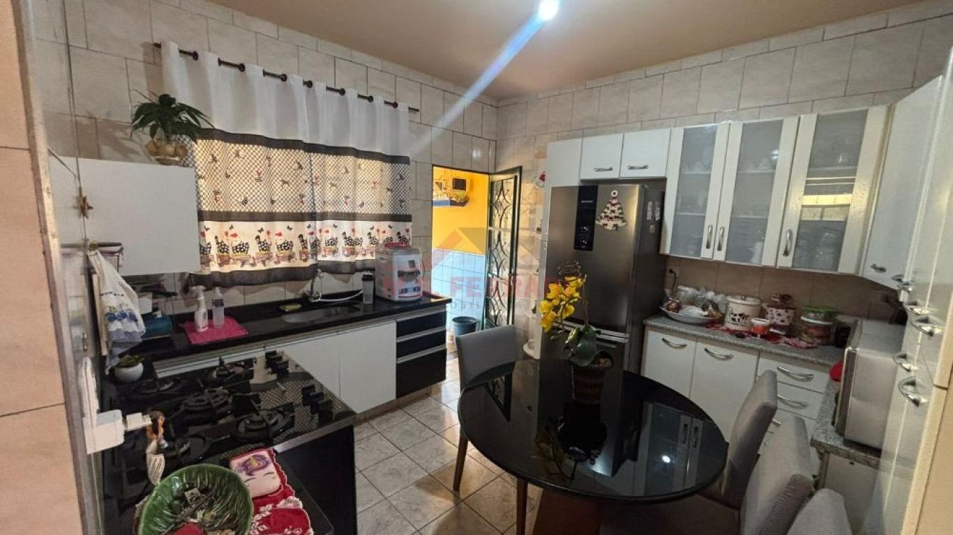 CASA NA Vila Ribeiro em Assis