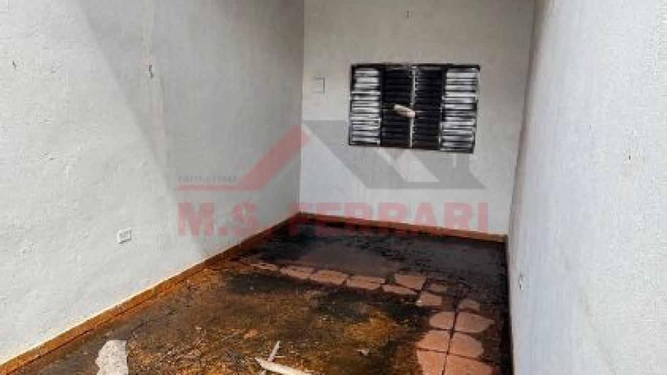 CASA NO Parque das Flores em Assis