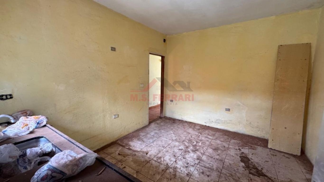 CASA NO Parque das Flores em Assis