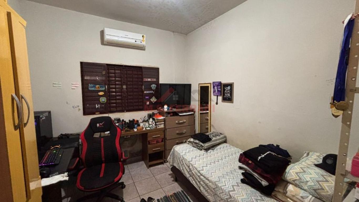 CASA NA Vila Central em Assis