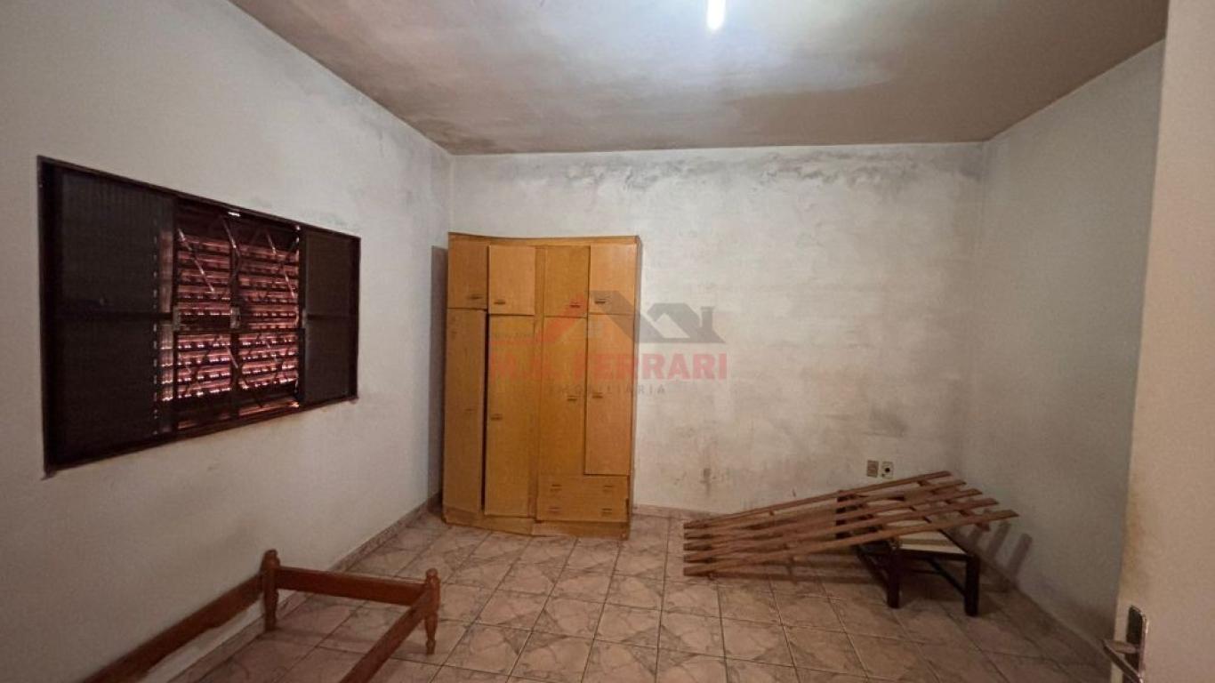 CASA NA Vila Central em Assis