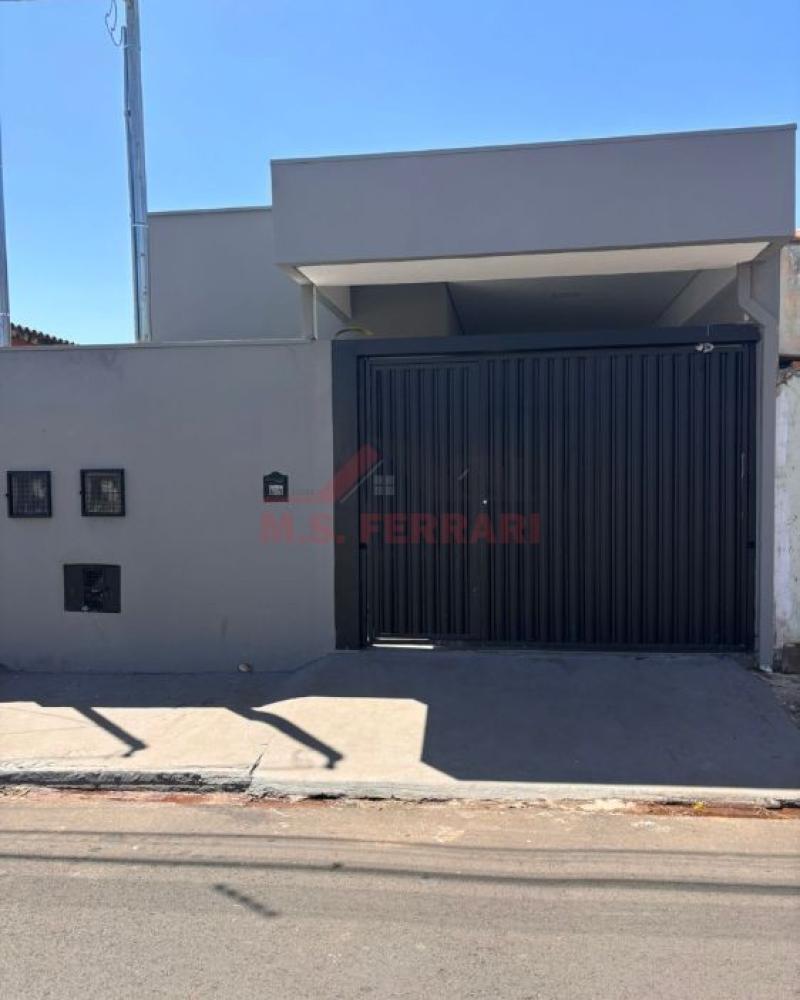 CASA NA Vila Progresso em Assis