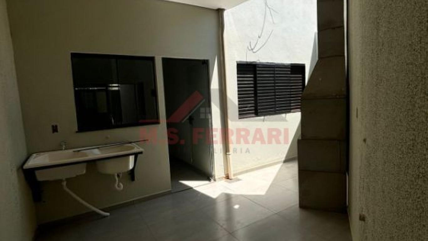 CASA NA Vila Progresso em Assis