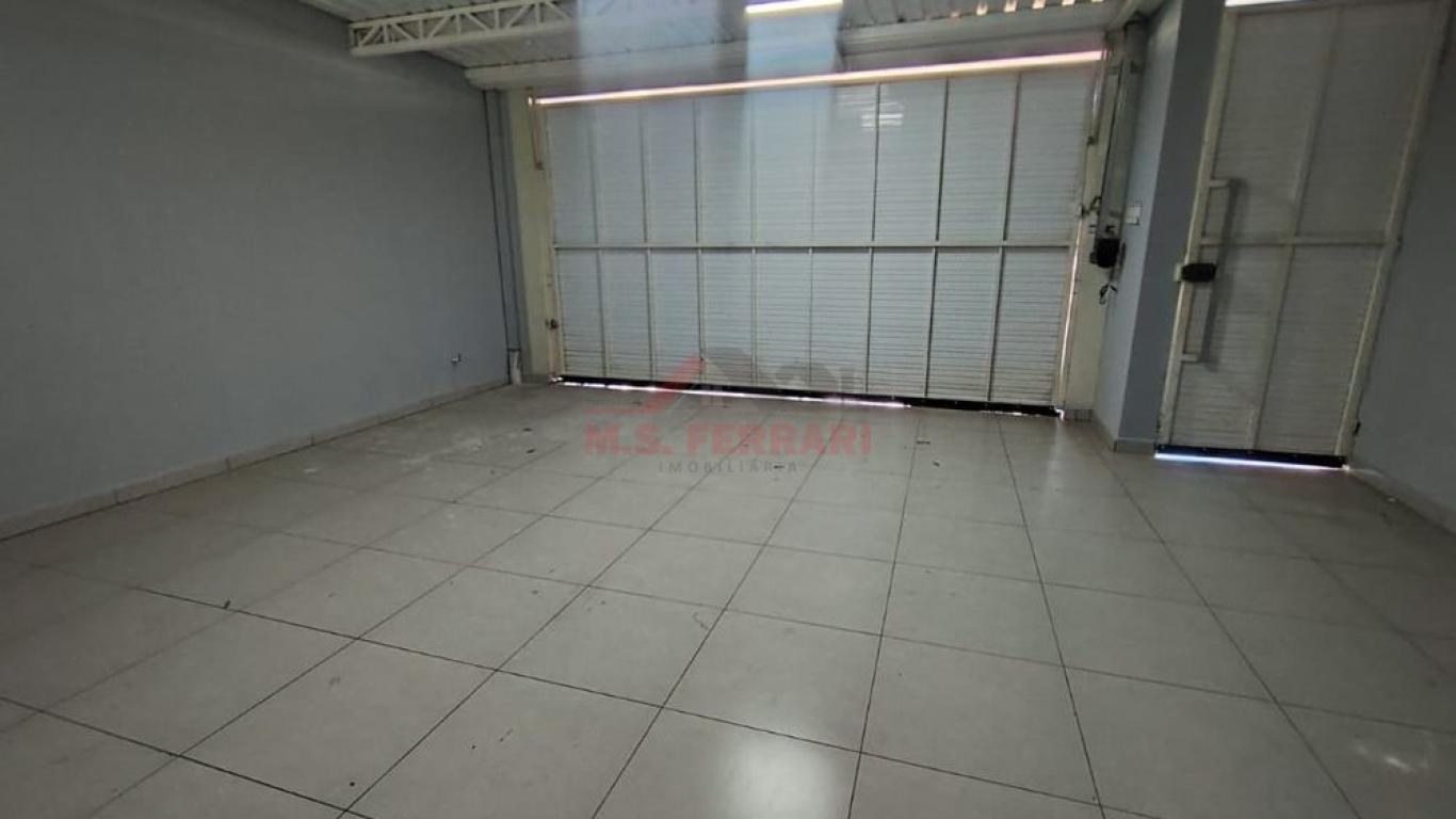 CASA NA Vila Brasileira em Assis