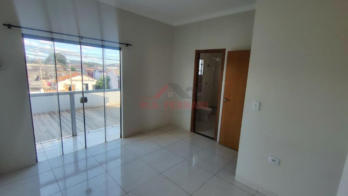 CASA NA Vila Brasileira em Assis