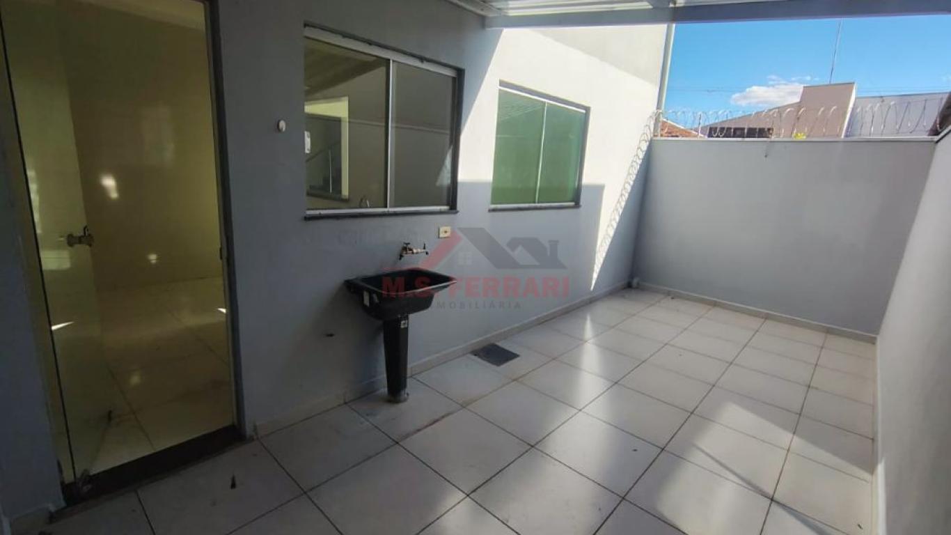 CASA NA Vila Brasileira em Assis