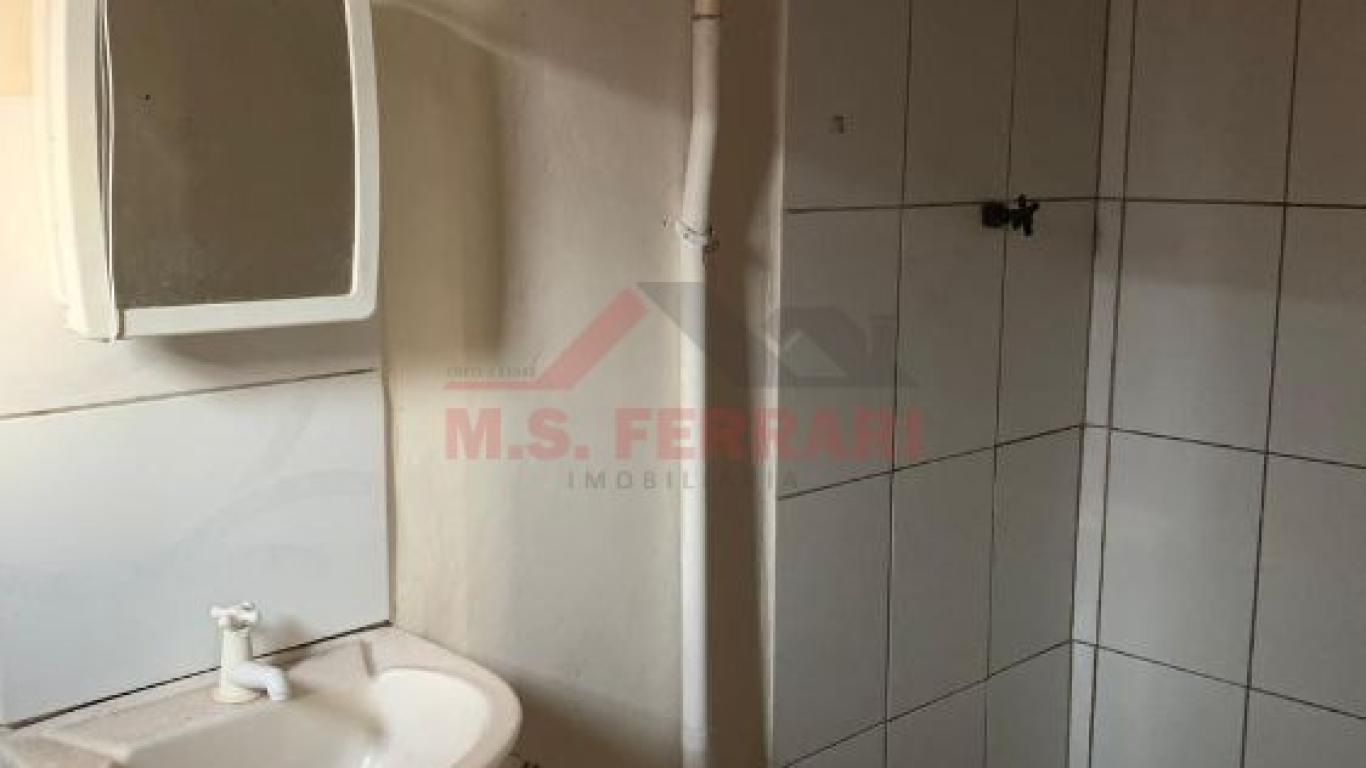 CASA NA Conjunto Habitacional Assis IV em Assis