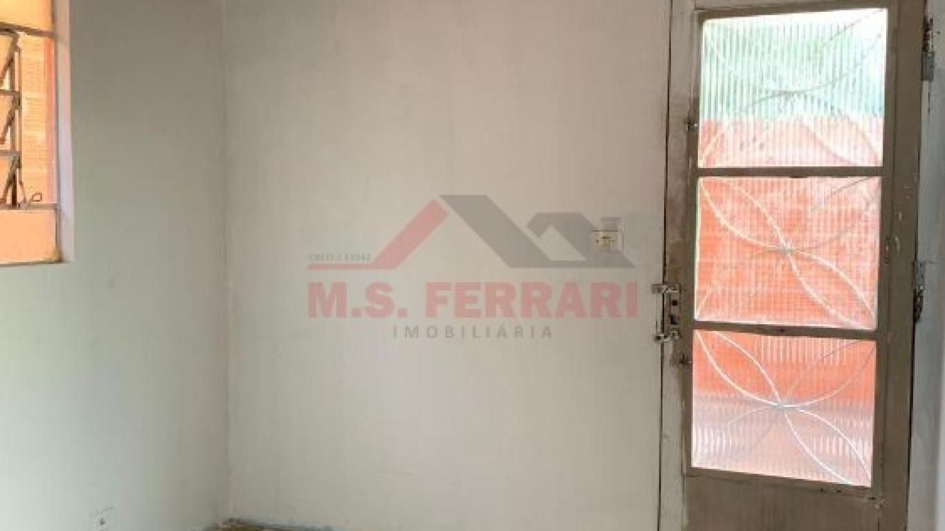 CASA NA Conjunto Habitacional Assis IV em Assis