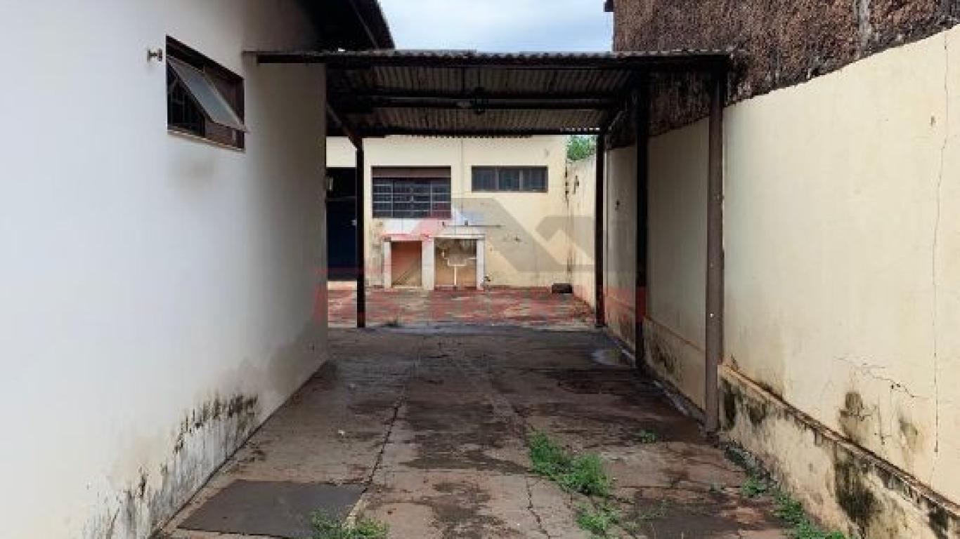 CASA NA Vila Ribeiro em Assis
