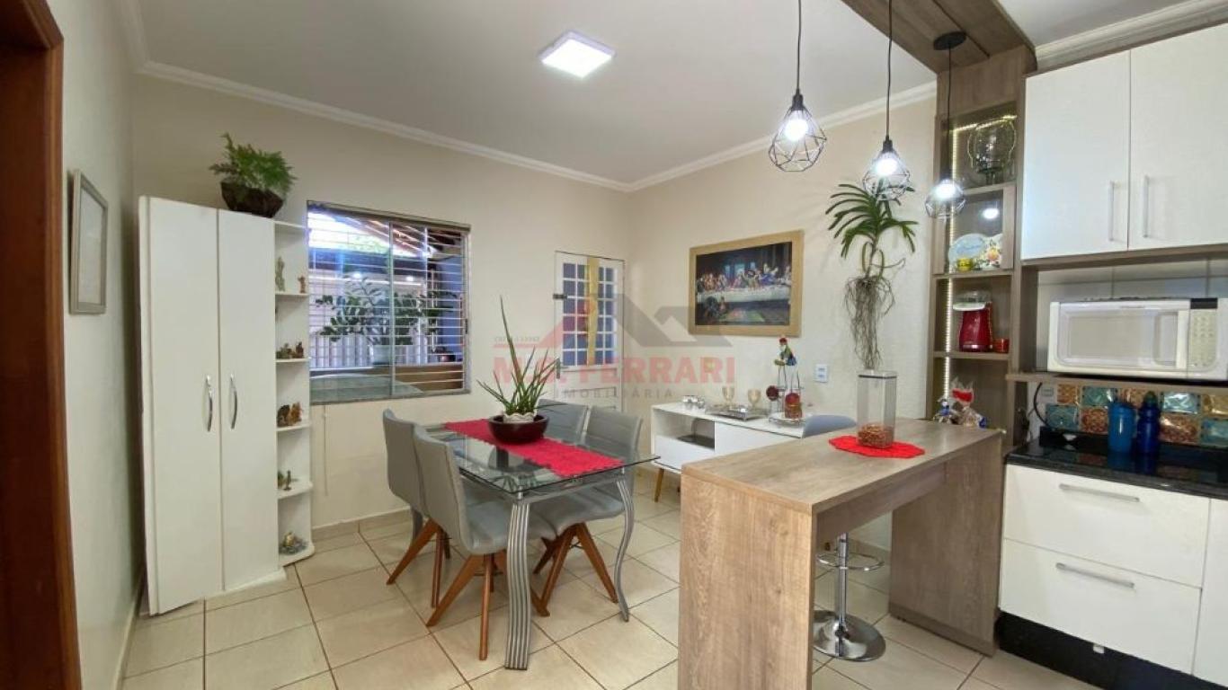 CASA EM LOCALIZAÇÃO PRIVILEGIADA EM ASSIS