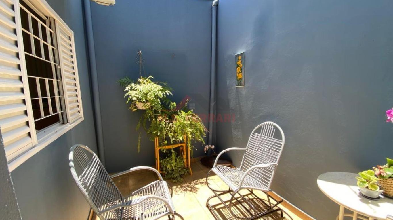 CASA EM LOCALIZAÇÃO PRIVILEGIADA EM ASSIS