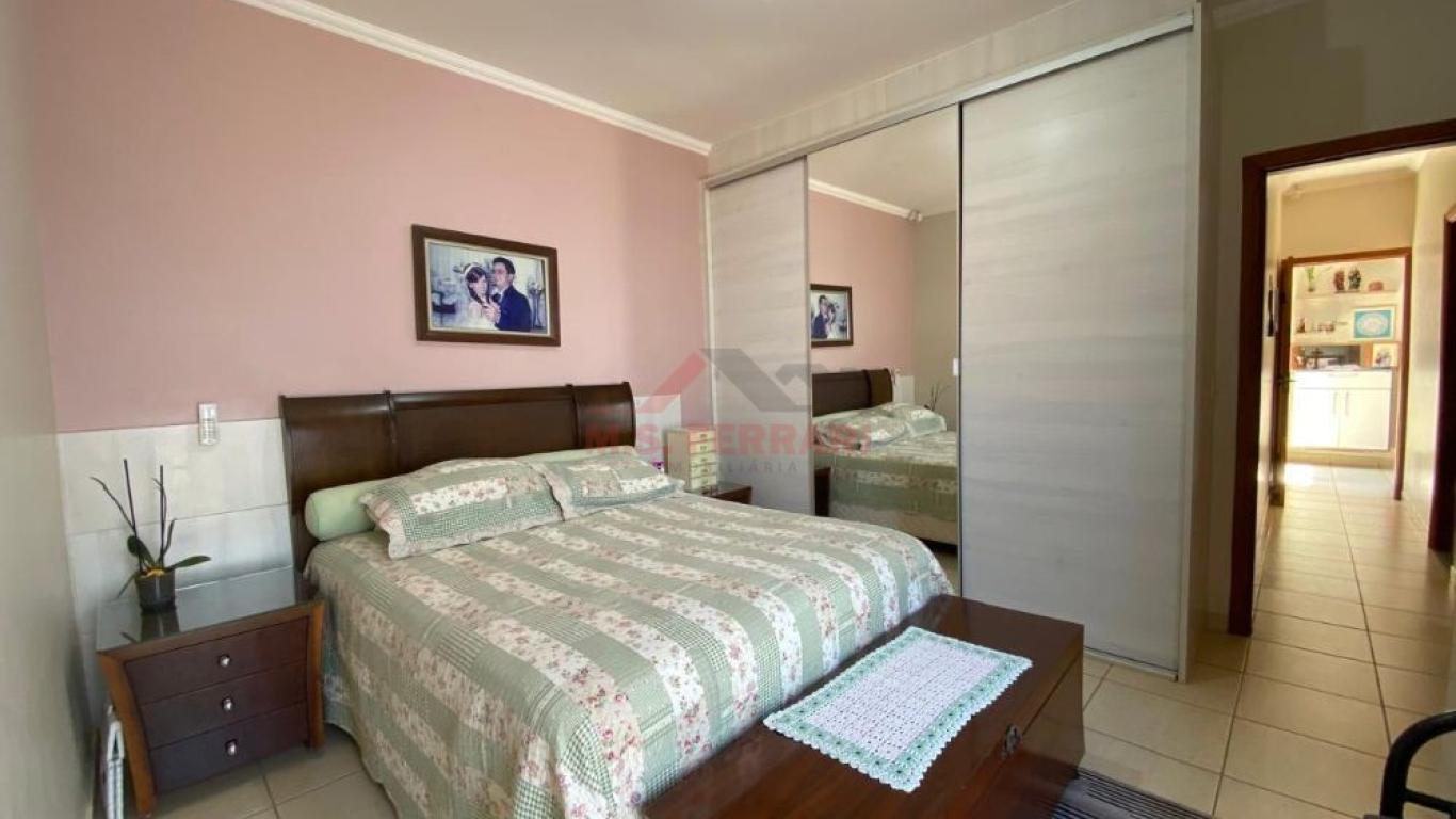 CASA EM LOCALIZAÇÃO PRIVILEGIADA EM ASSIS