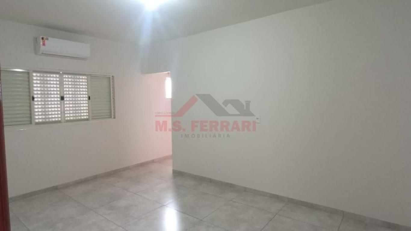 CASA NA Vila Ribeiro em Assis