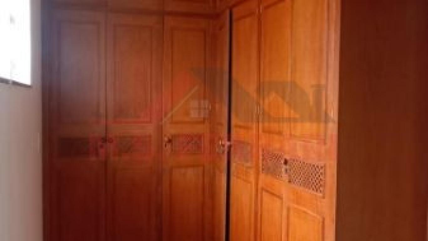 CASA NA Vila Ribeiro em Assis