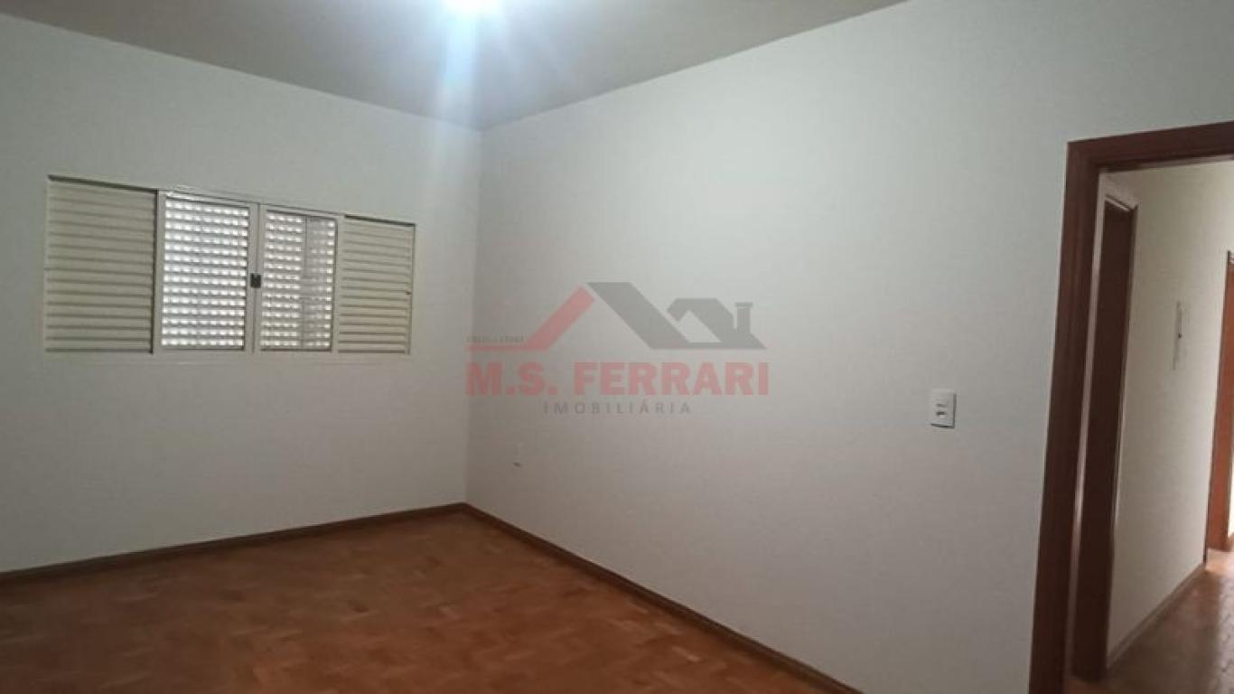 CASA NA Vila Ribeiro em Assis