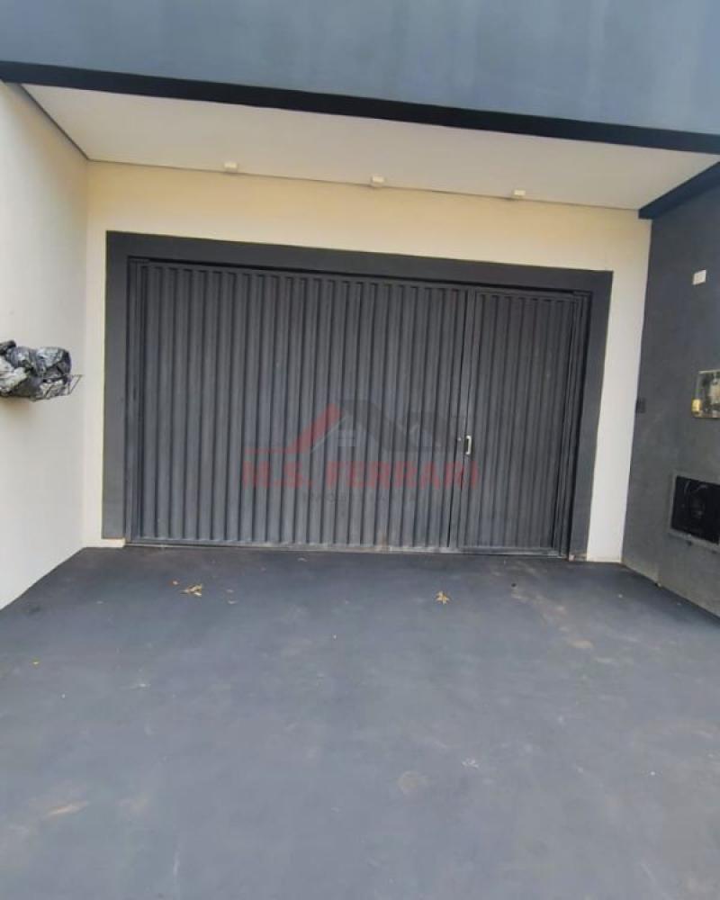 CASA NA Vila Tênis Clube em Assis