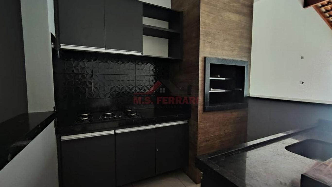 CASA NA Vila Tênis Clube em Assis