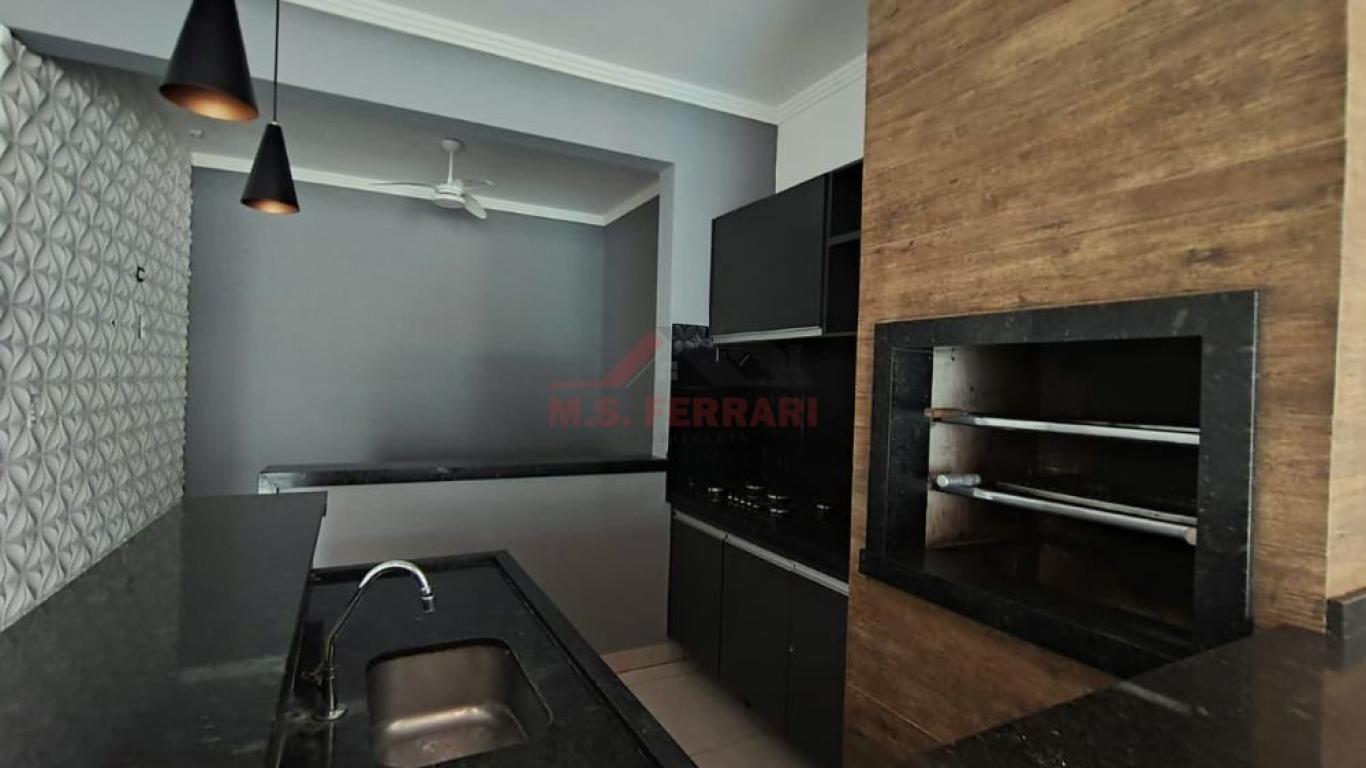 CASA NA Vila Tênis Clube em Assis