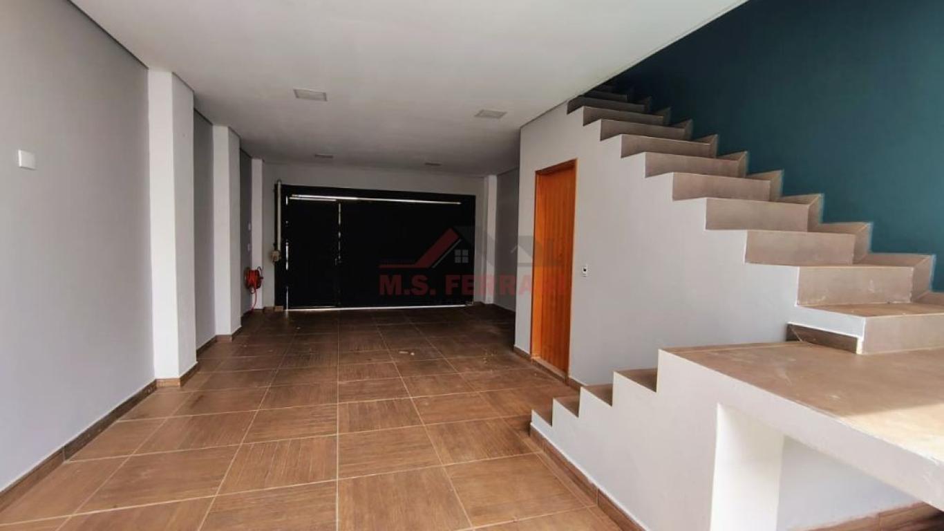 CASA NA Vila Tênis Clube em Assis