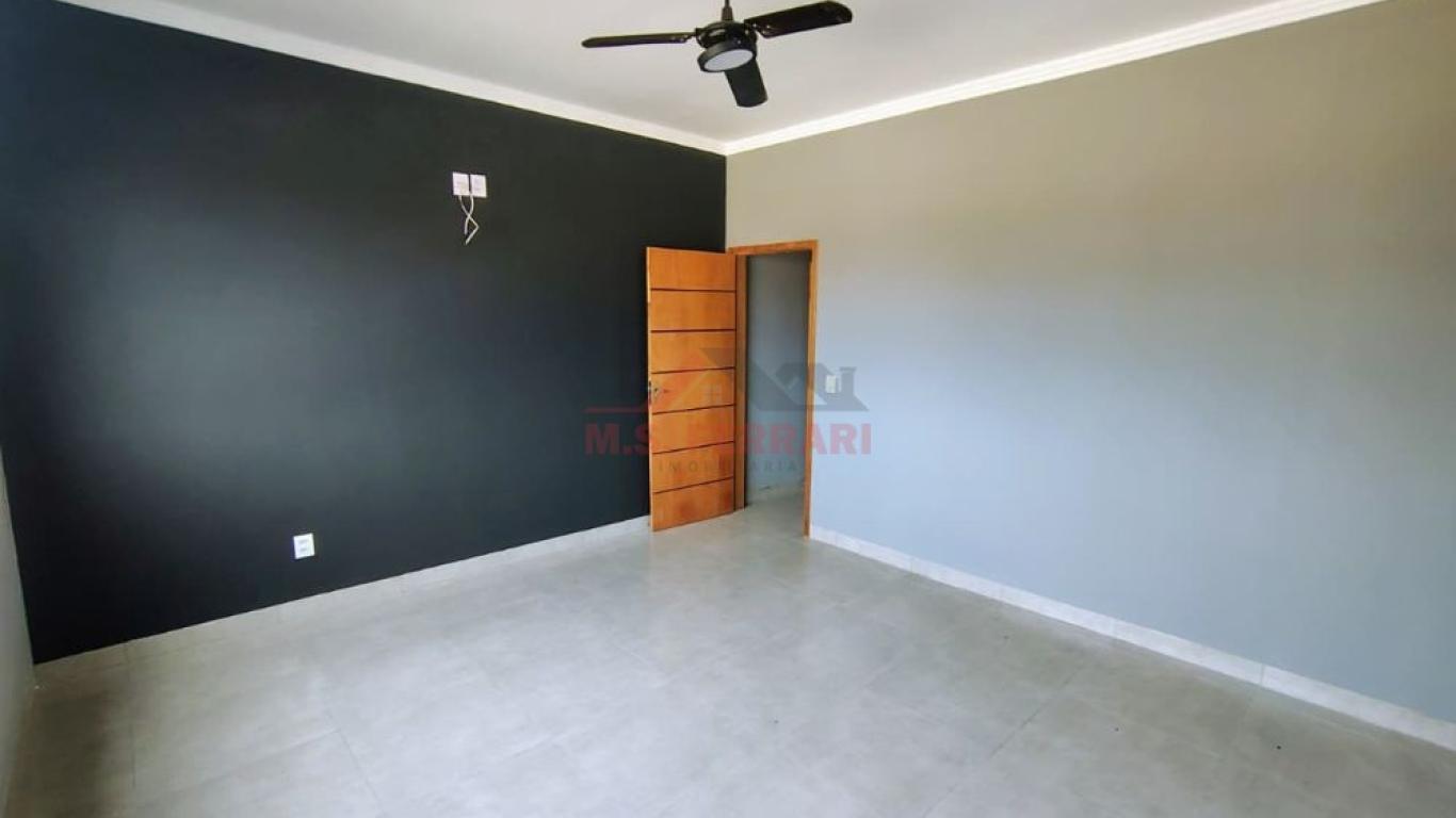 CASA NA Vila Tênis Clube em Assis