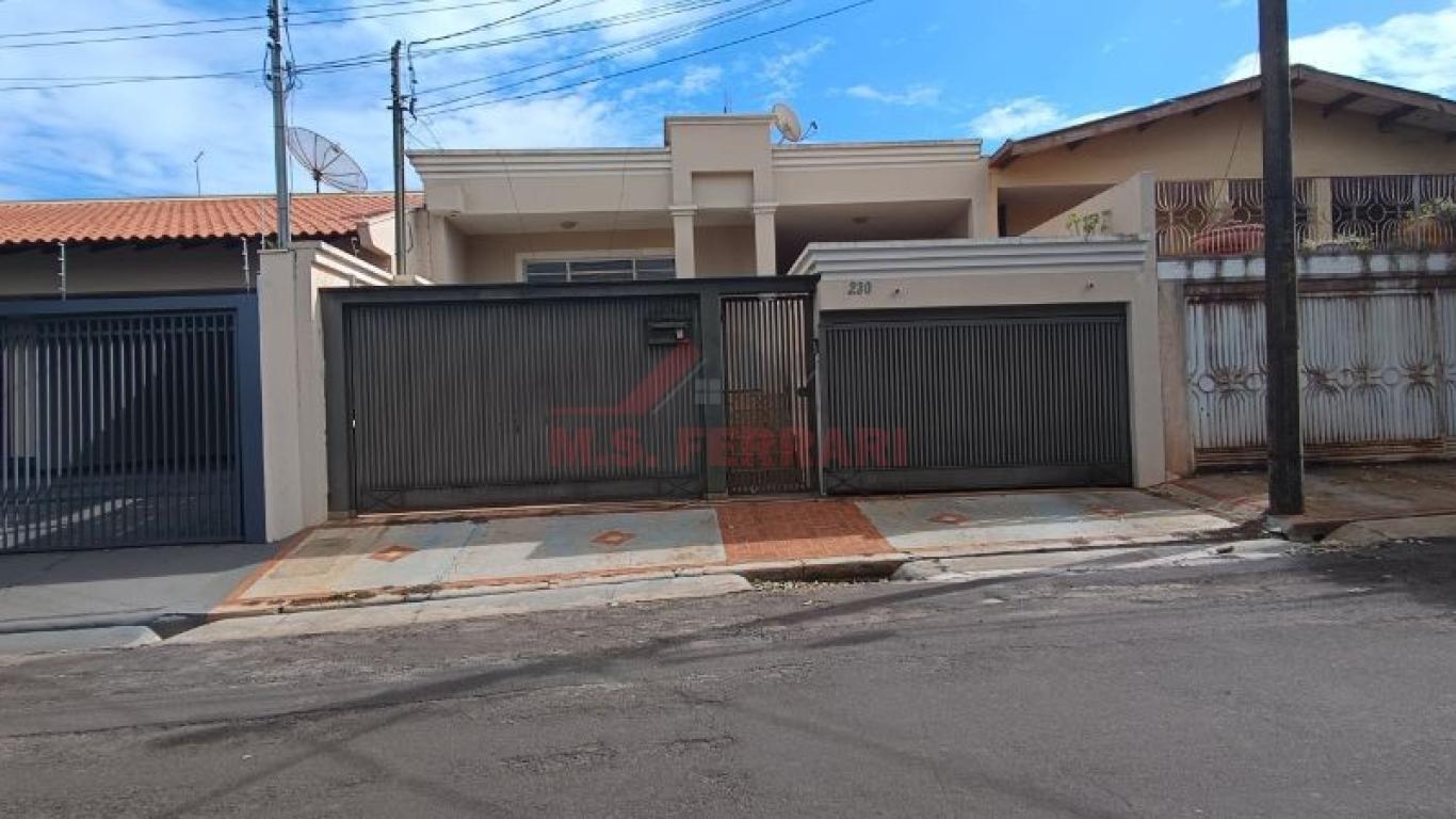 CASA NA Centro em Assis