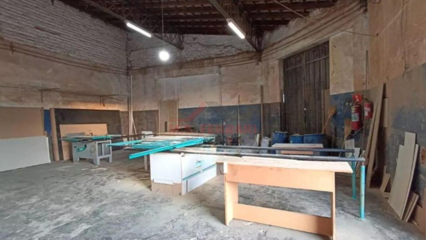 DEPÓSITO/GALPÃO NA Vila Ribeiro em Assis