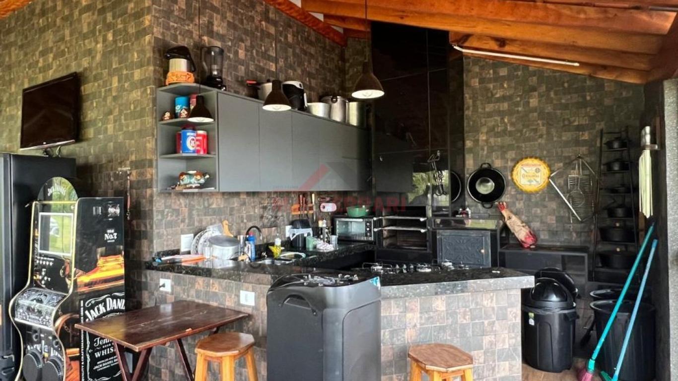 CHÁCARA NA CDA 3 em Assis