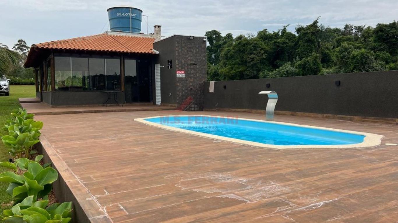 CHÁCARA NA CDA 3 em Assis