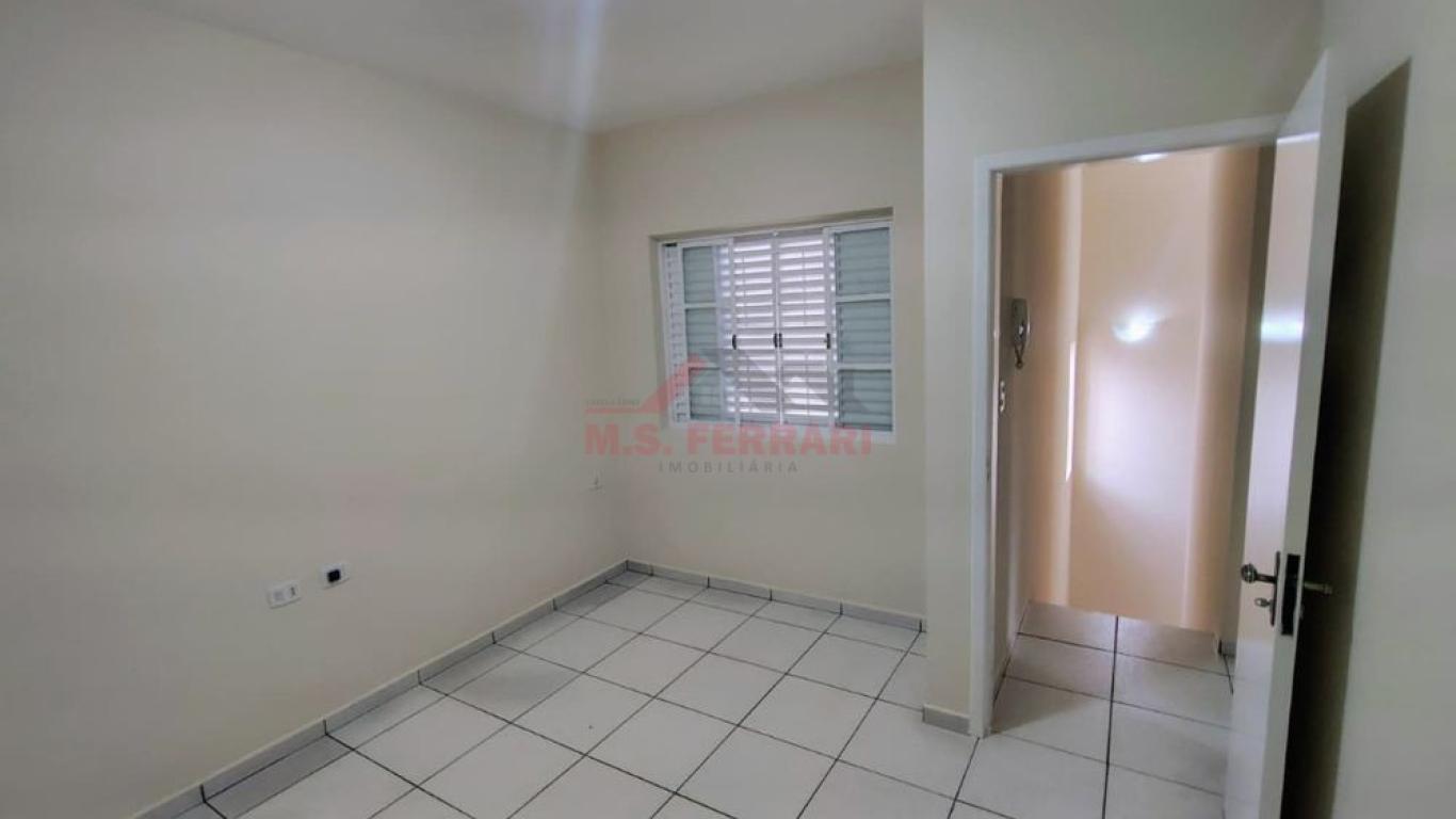 CASA NA Vila Tênis Clube em Assis