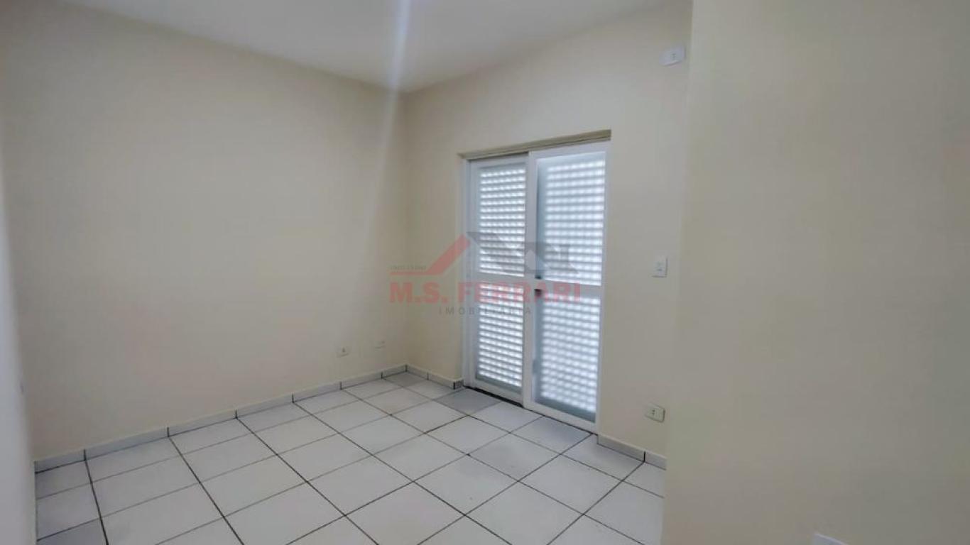 CASA NA Vila Tênis Clube em Assis