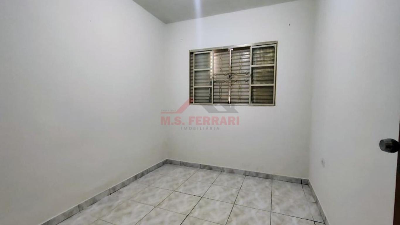 CASA NA Vila Tênis Clube em Assis