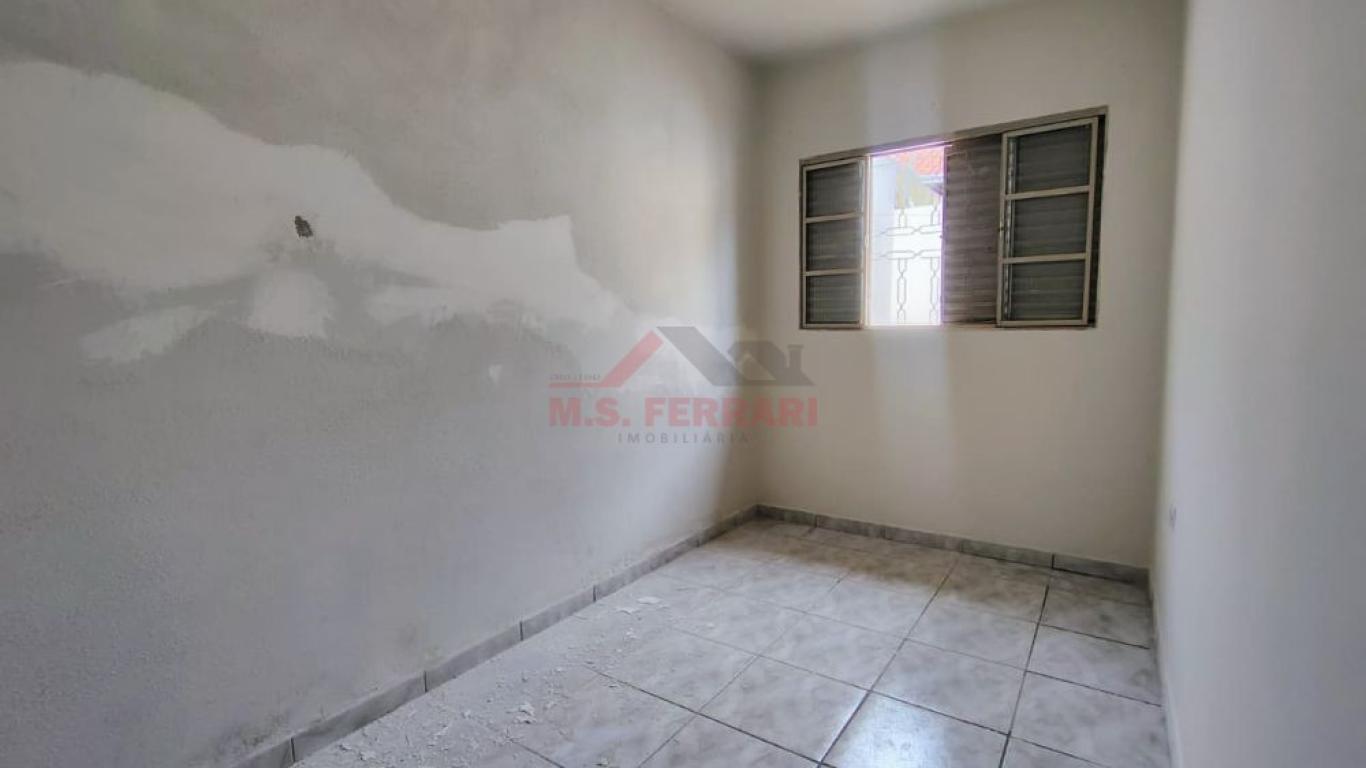 CASA NA Vila Tênis Clube em Assis