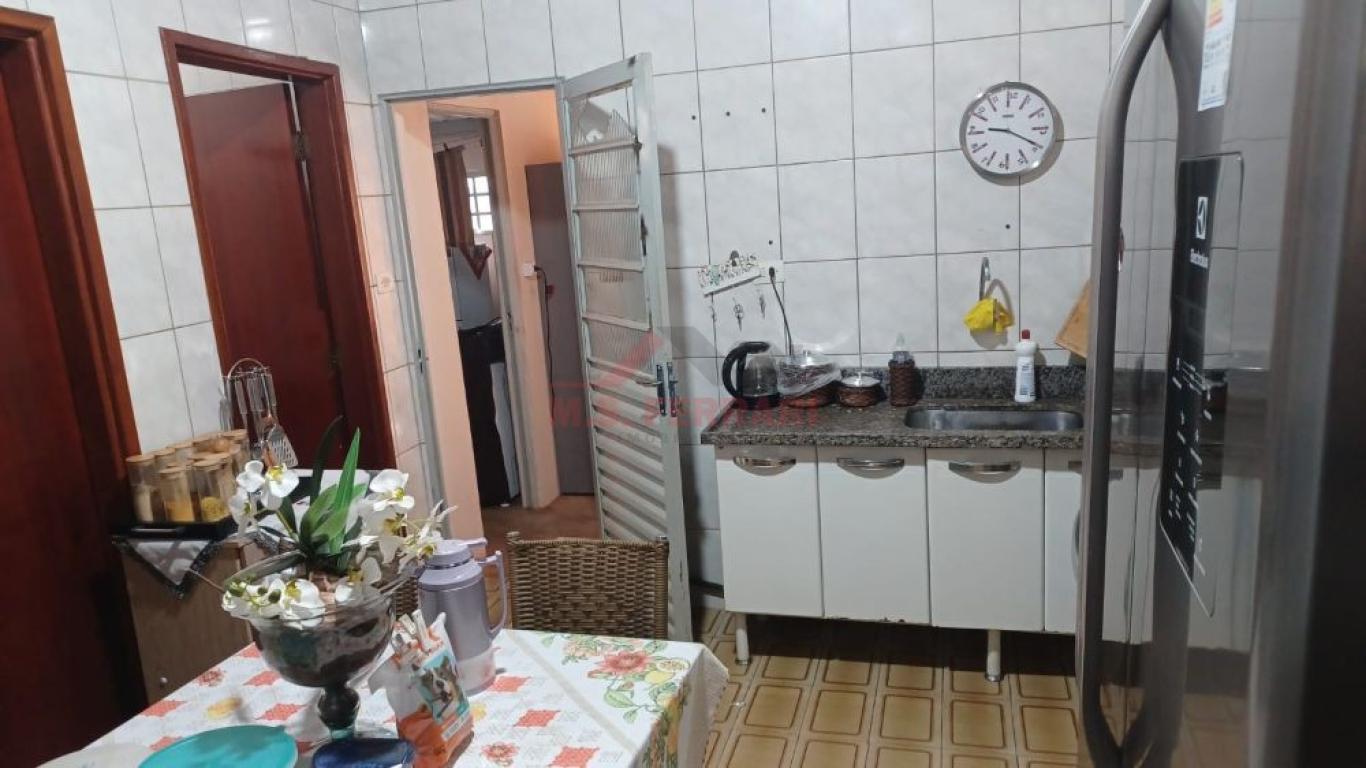 CASA NA Vila Santa Cecília em Assis