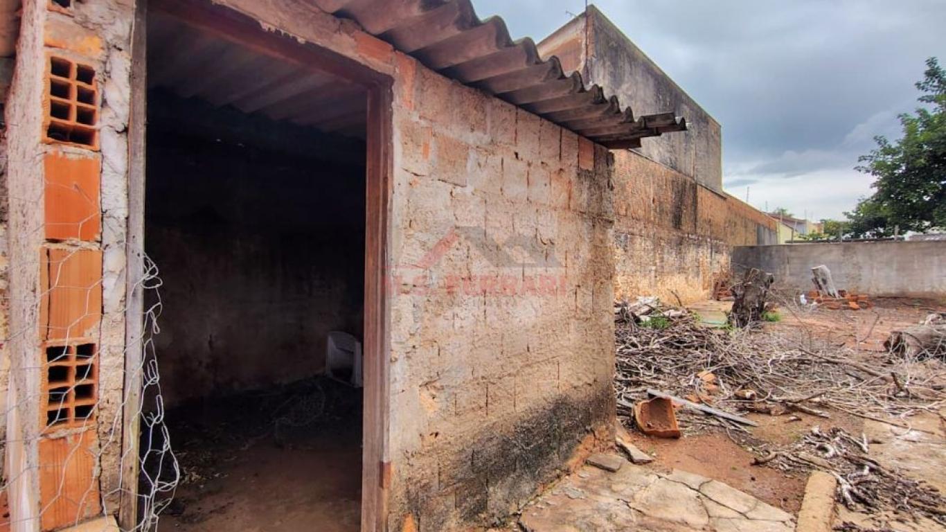 CASA NA Vila Central em Assis