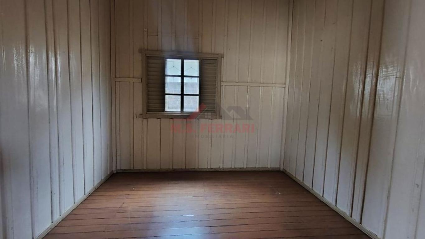 CASA NA Vila Central em Assis