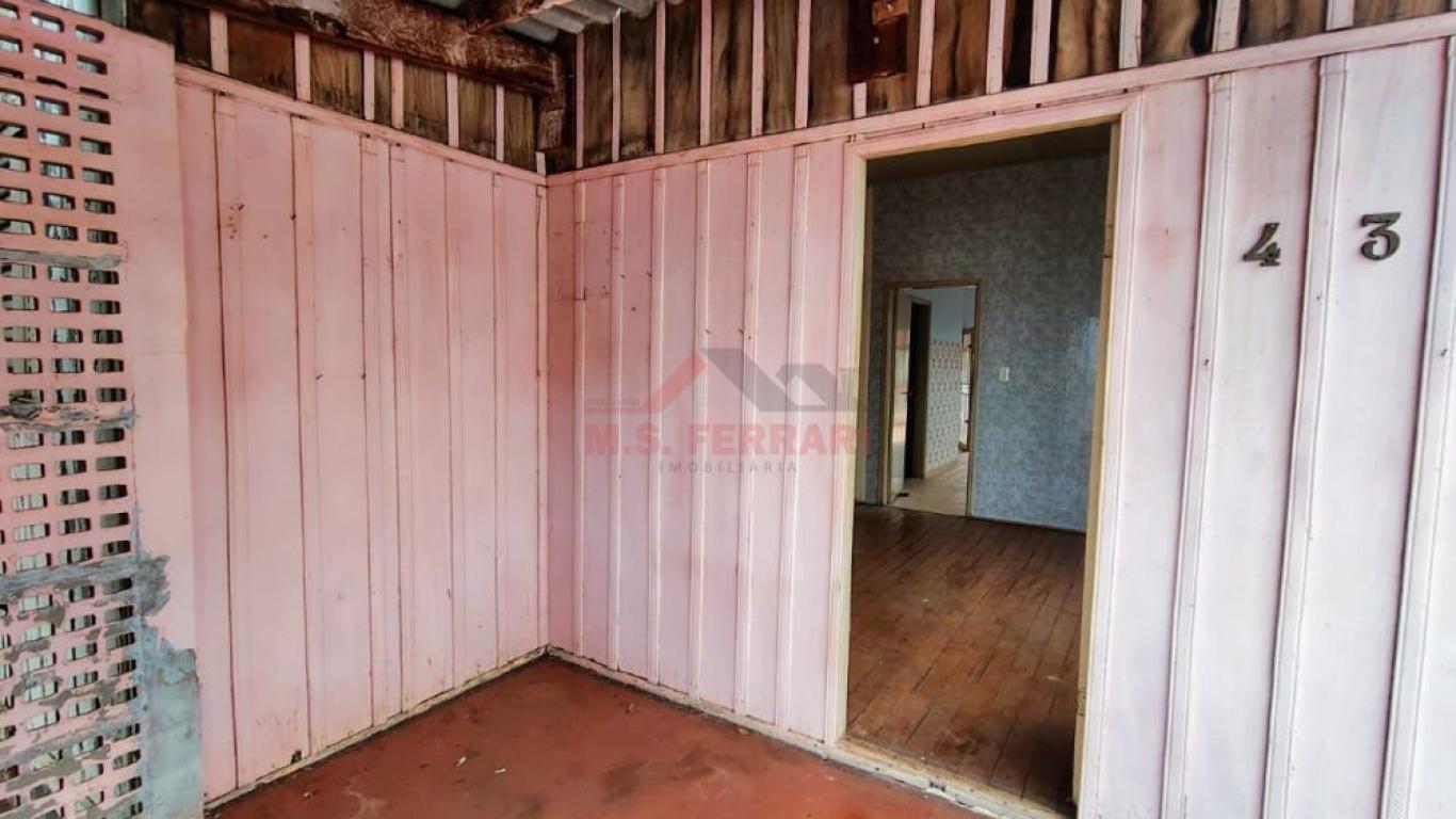 CASA NA Vila Central em Assis