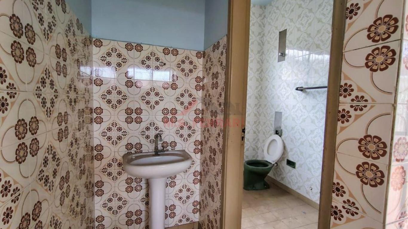 CASA NA Vila Central em Assis