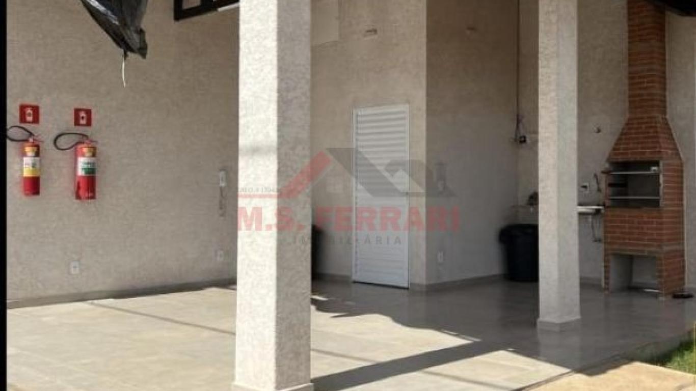 CASA NA Vila Tênis Clube em Assis