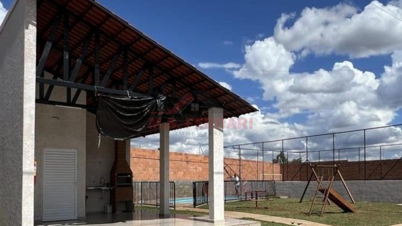 CASA NA Vila Tênis Clube em Assis