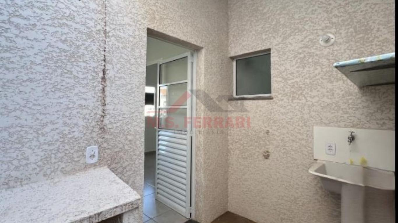 CASA NA Vila Tênis Clube em Assis