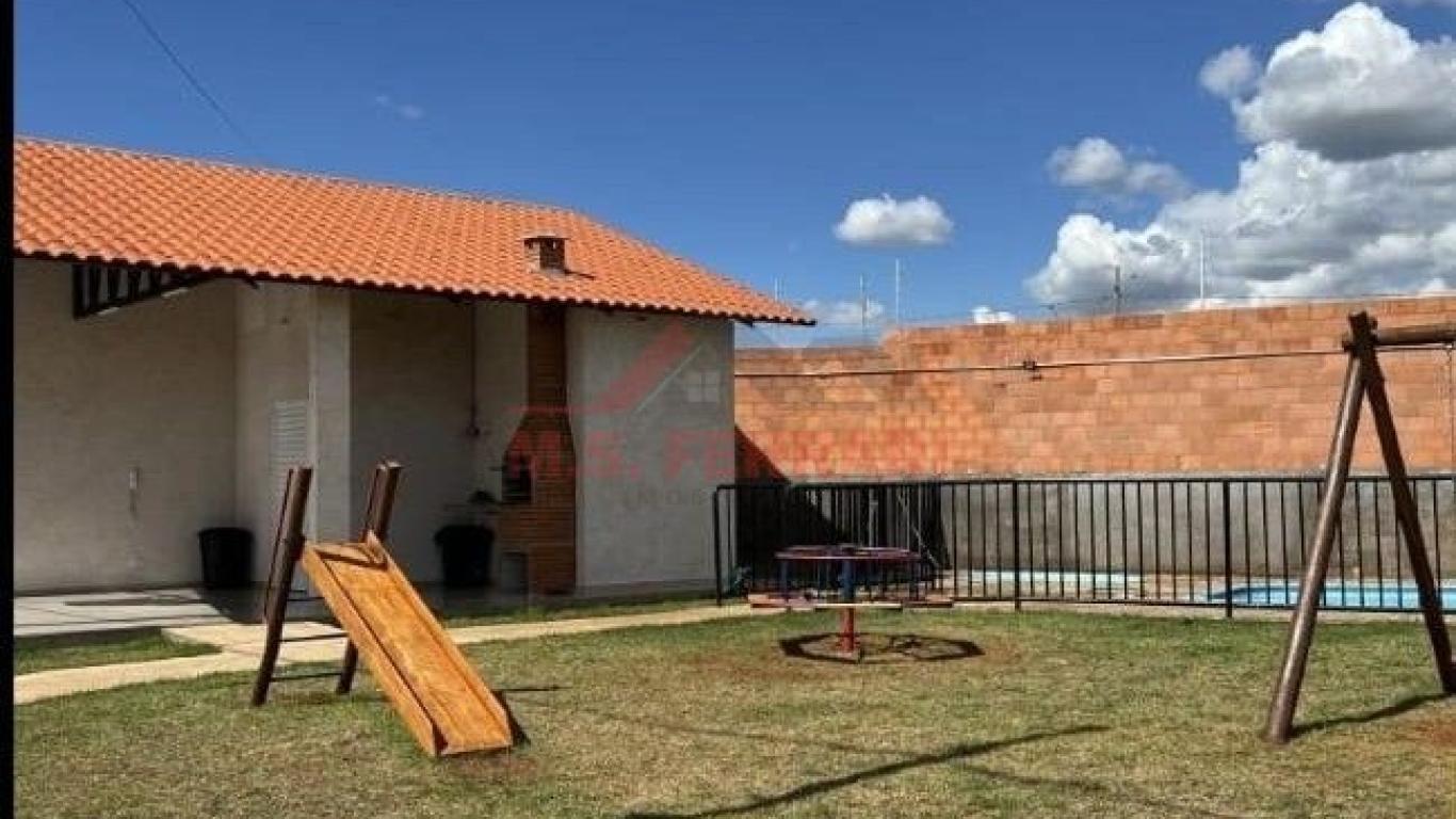 CASA NA Vila Tênis Clube em Assis