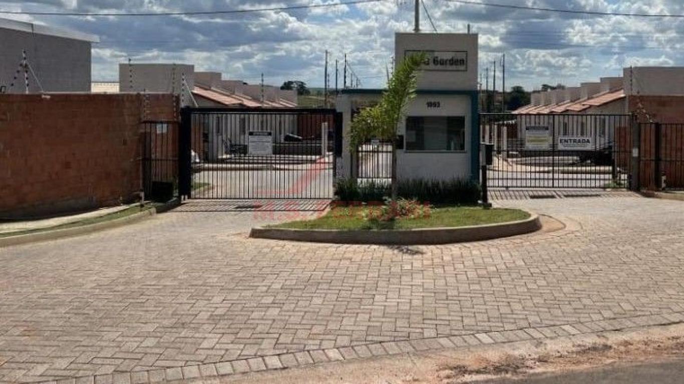 CASA NA Vila Tênis Clube em Assis