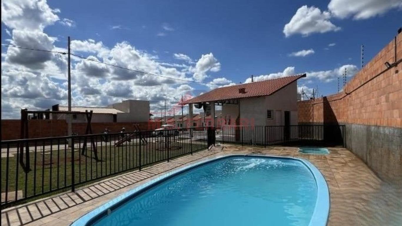 CASA NA Vila Tênis Clube em Assis