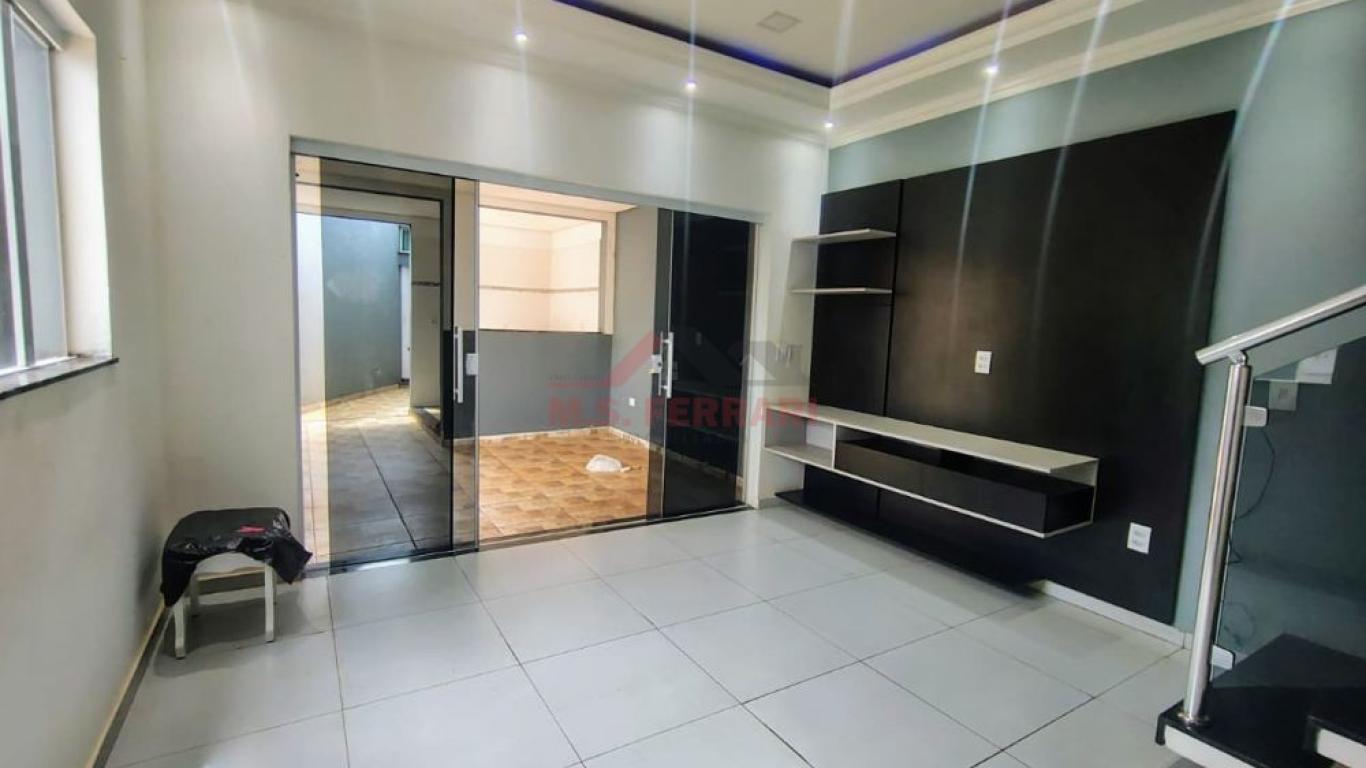 CASA NA Vila São Benedito em Assis