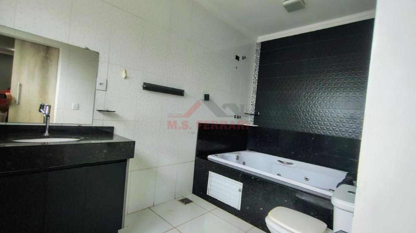 CASA NA Vila São Benedito em Assis