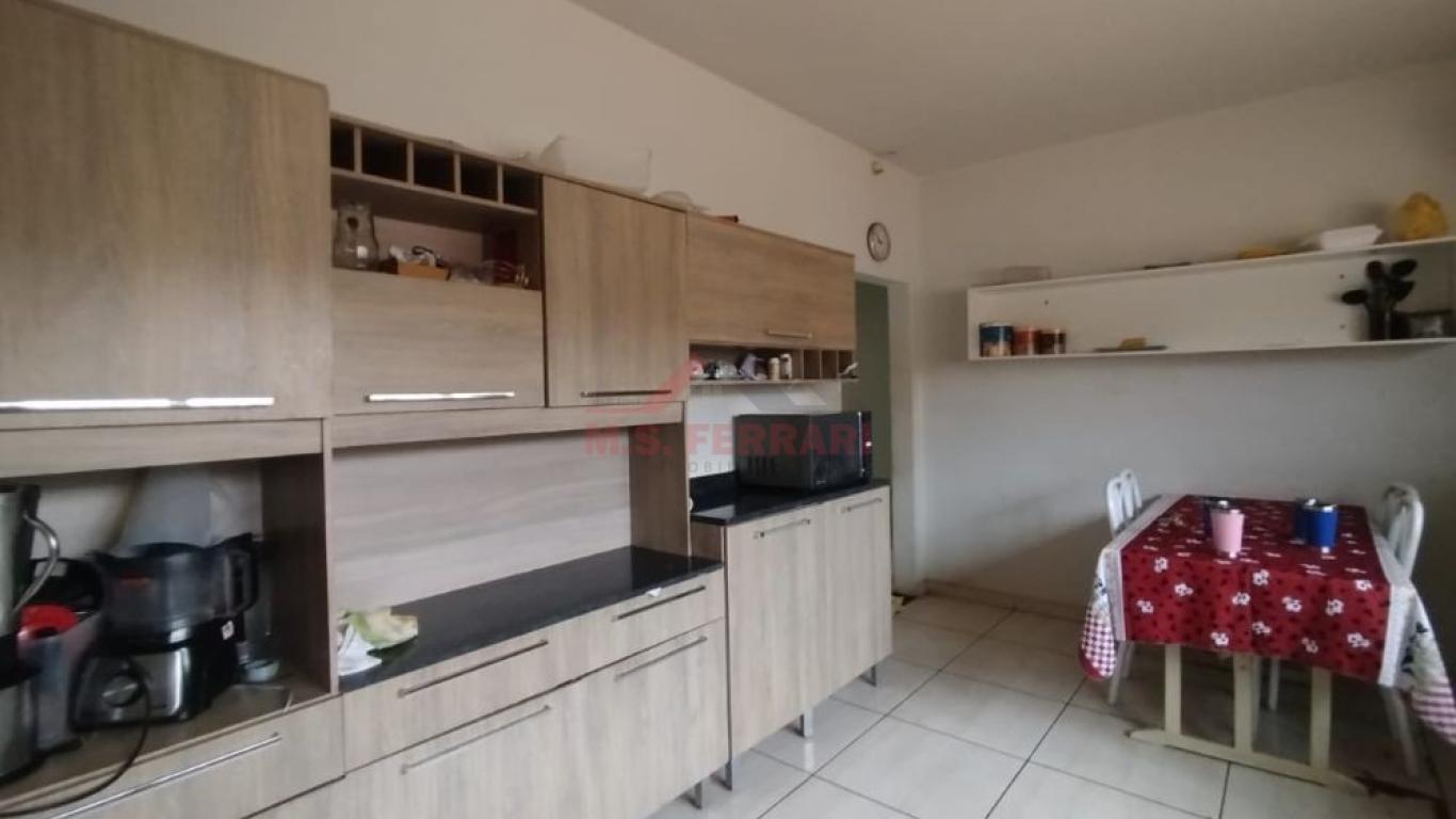 CASA NA Vila Central em Assis