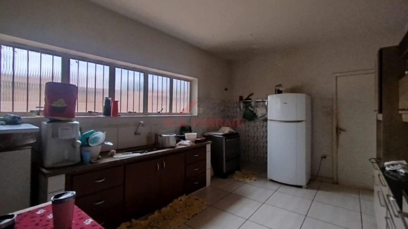 CASA NA Vila Central em Assis