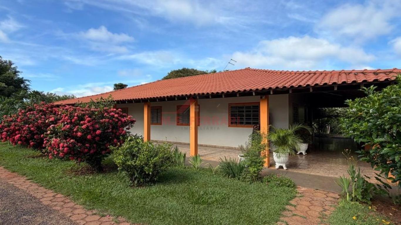 SÍTIO NA ÁGUA DA FILGUEIRA em Florínea