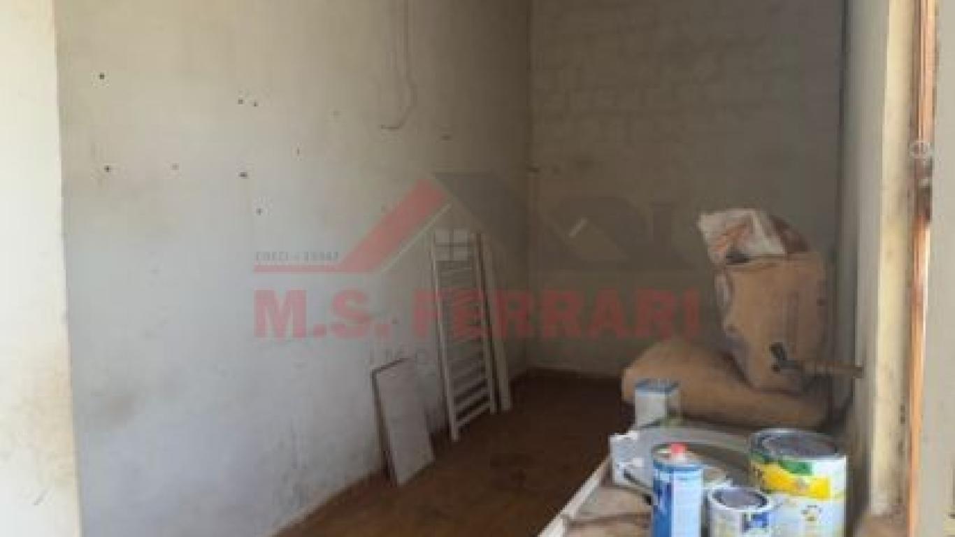 CASA NO Parque Universitário em Assis